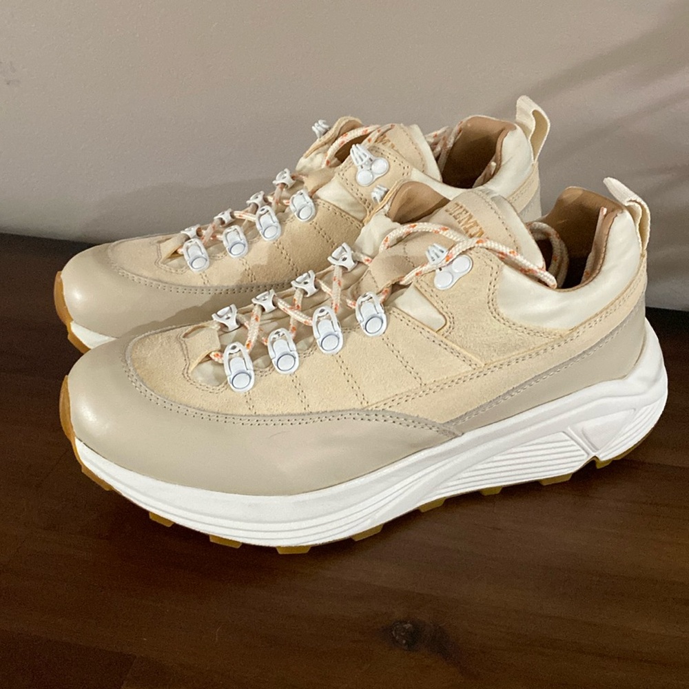 NWOB - Diemme hiking sneakers. Pastel peach and beige. Women’s 39/8